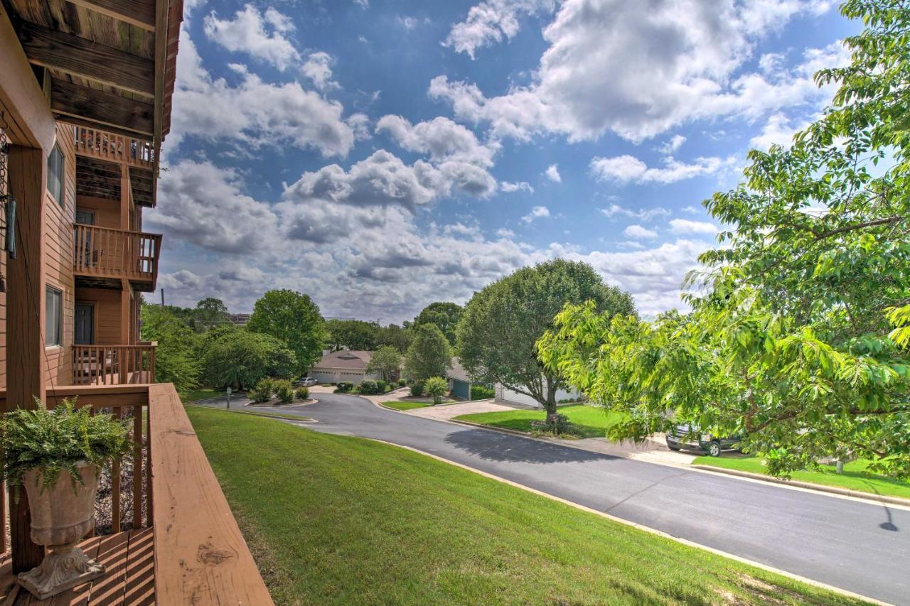 Getaway With Balcony And Amenities! Appartement