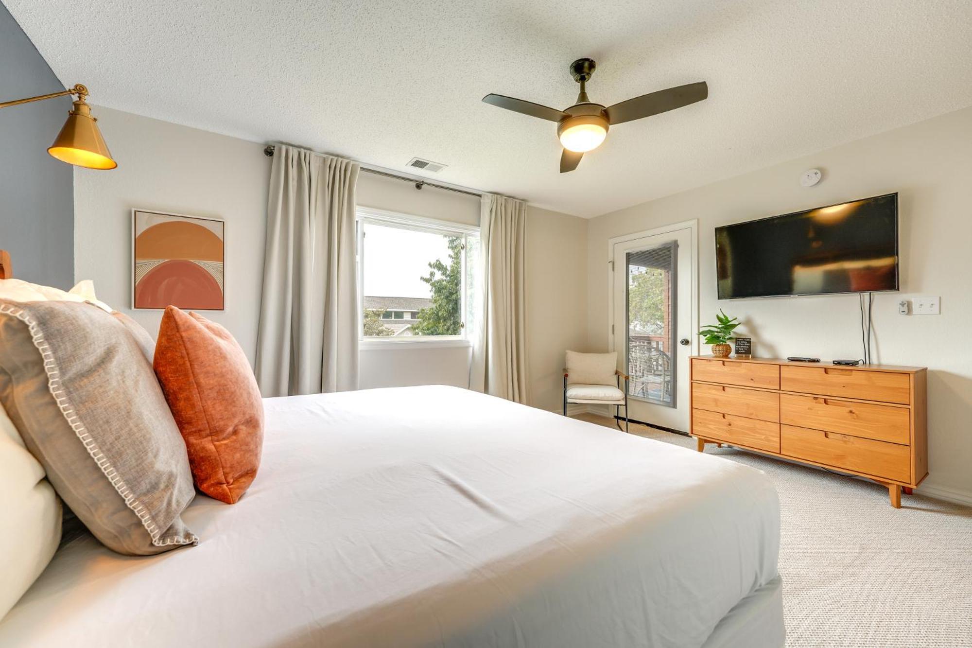 Getaway With Balcony And Amenities! Appartement Branson